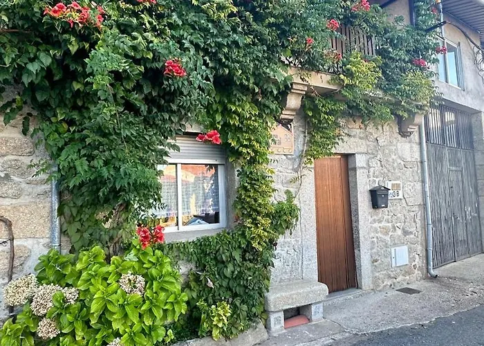 펜션 El Comercio Sierra De Francia 산미구엘데발레로